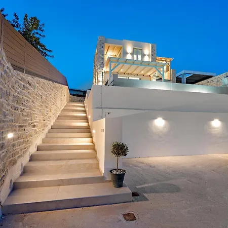Villa Elxis Luxury Salty Pools!